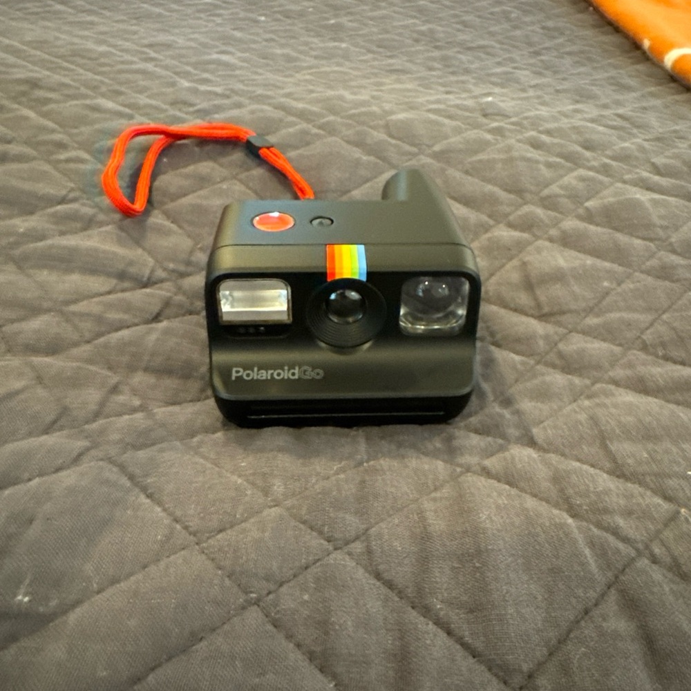 Polaroid go Instant Camera - Black